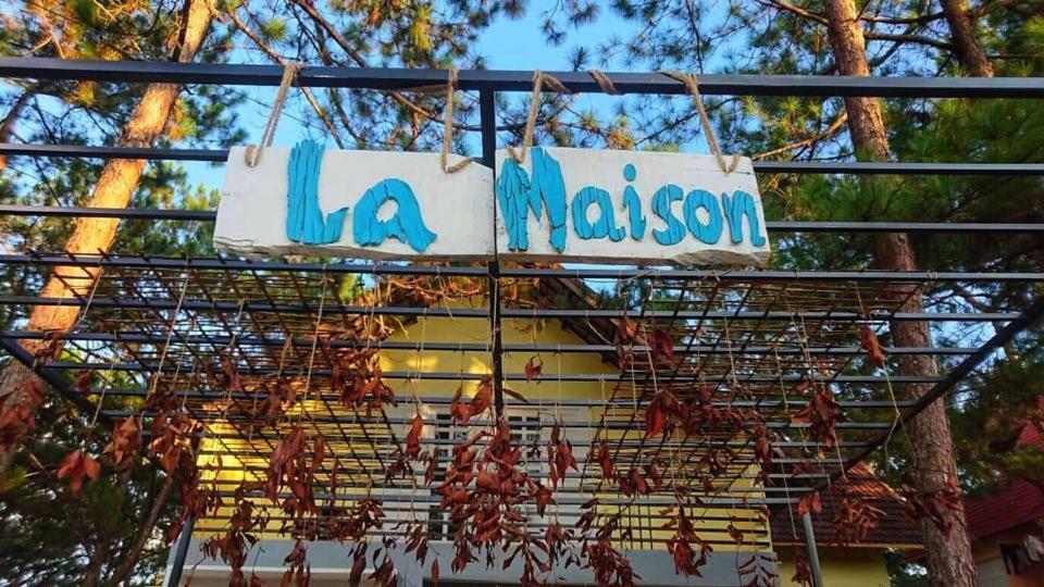 La Maison Homestay Mang Den Tỉnh Kontum Екстериор снимка